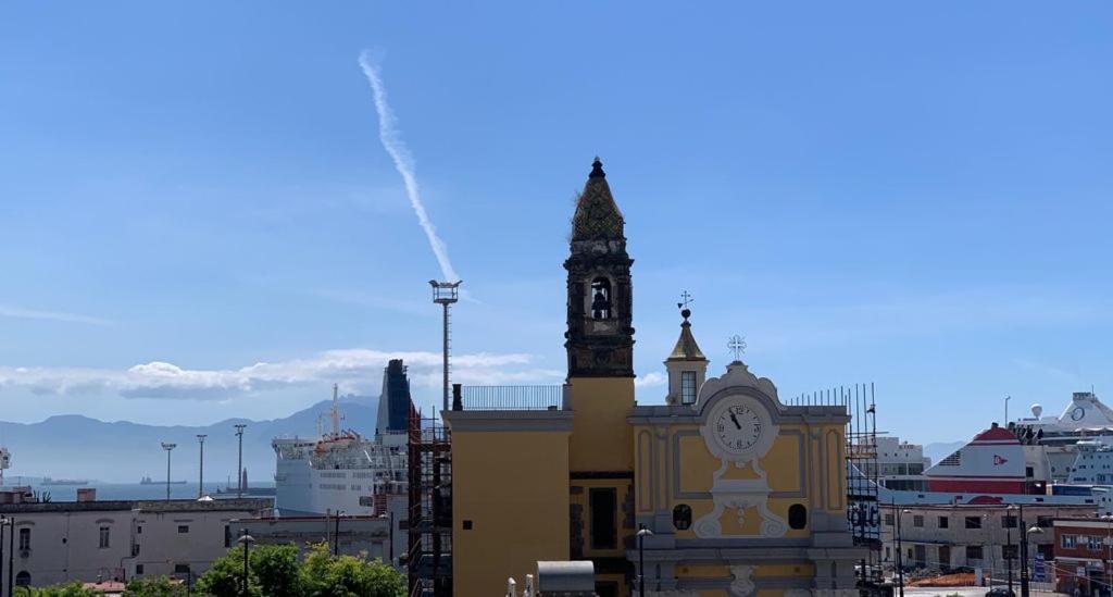 ナポリLa Terrazza Sul Portoアパートメント エクステリア 写真