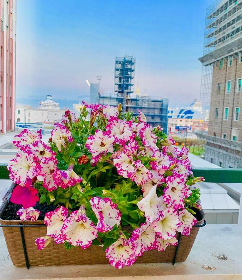 ナポリLa Terrazza Sul Portoアパートメント エクステリア 写真